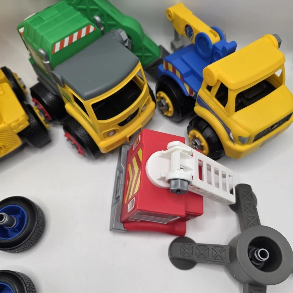 Junior Builder Construction‎ Trucks Mixed Lot Replacement Parts Vehicles Wheels